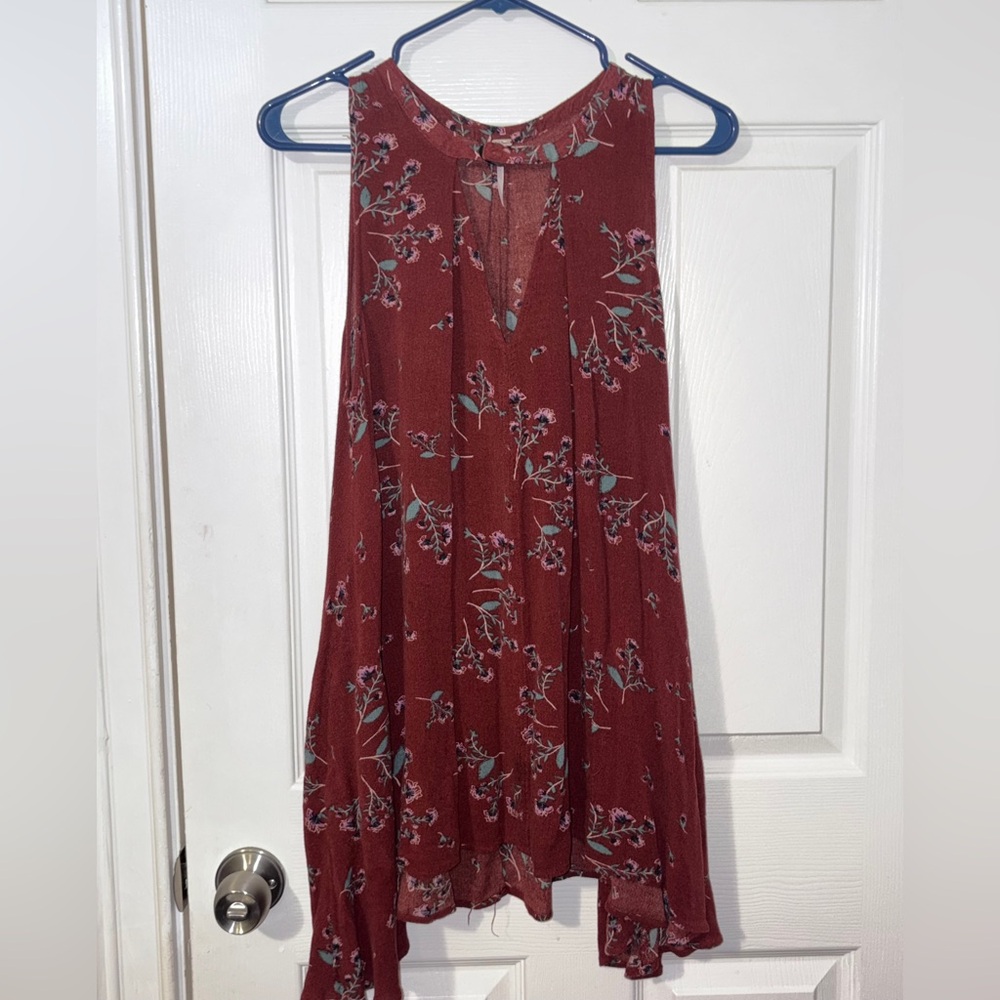 Free People “Tree Swing “ tunic dress in maroon/red wine floral print. - Picture 3 of 4